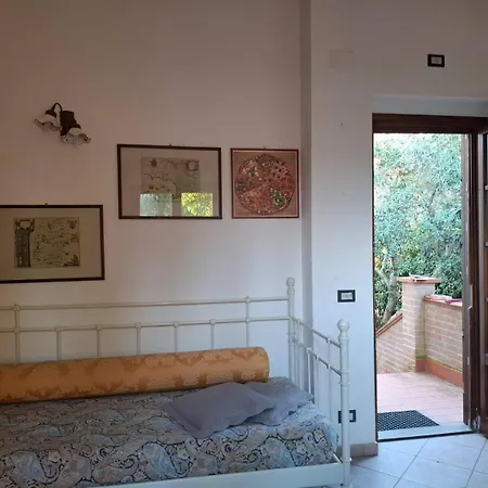 Con Piscina E Giardino Apartment *